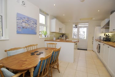 4 bed house, Beatrice Avenue, Lipson, Plymouth, PL48QB - Image 2
